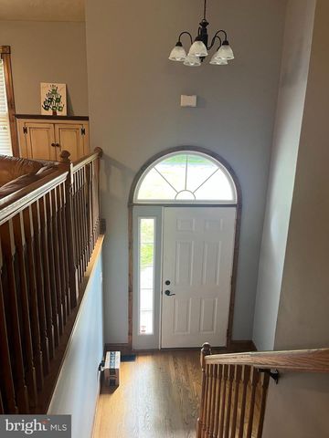 65 BENTLEY DR, Inwood, WV 25428