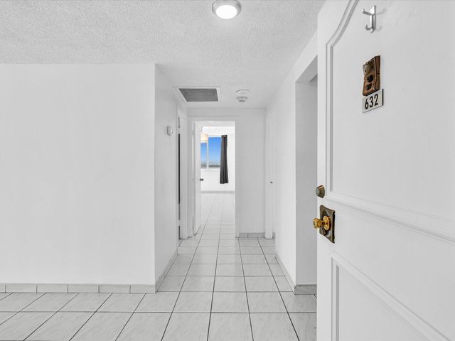 500 Bayview Drive 632, Sunny Isles Beach, FL 33160