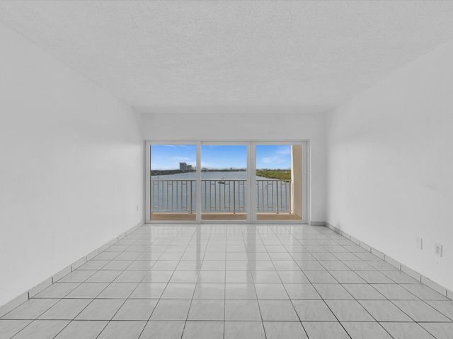 500 Bayview Drive 632, Sunny Isles Beach, FL 33160