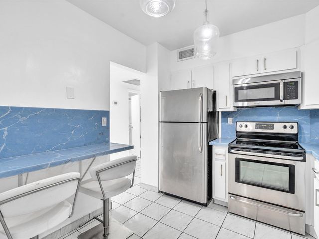 500 Bayview Drive 632, Sunny Isles Beach, FL 33160
