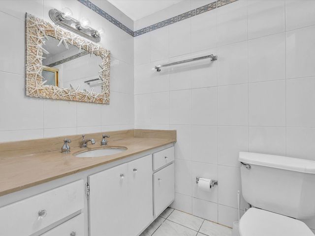 500 Bayview Drive 632, Sunny Isles Beach, FL 33160