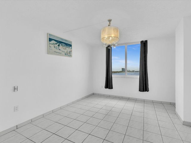 500 Bayview Drive 632, Sunny Isles Beach, FL 33160