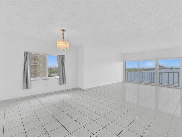 500 Bayview Drive 632, Sunny Isles Beach, FL 33160