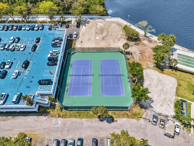 500 Bayview Drive 632, Sunny Isles Beach, FL 33160