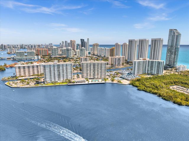 500 Bayview Drive 632, Sunny Isles Beach, FL 33160