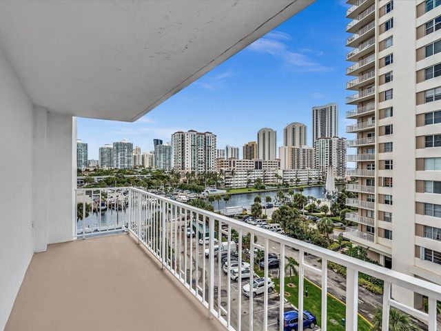 500 Bayview Drive 632, Sunny Isles Beach, FL 33160