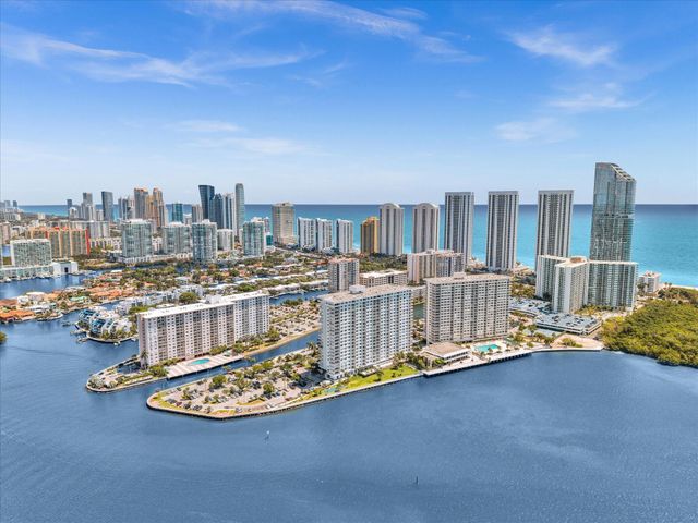 500 Bayview Drive 632, Sunny Isles Beach, FL 33160