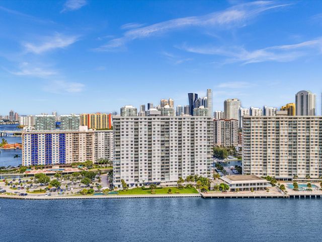 500 Bayview Drive 632, Sunny Isles Beach, FL 33160
