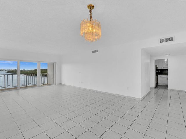 500 Bayview Drive 632, Sunny Isles Beach, FL 33160