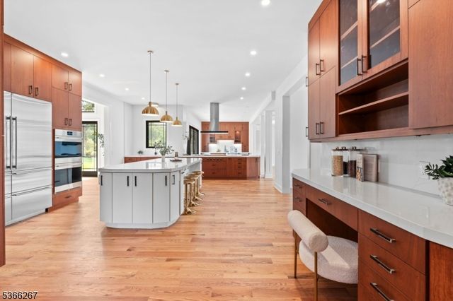465 Cherry Ln, Mendham Boro, NJ 07945