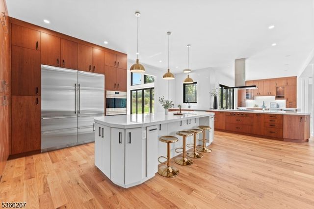 465 Cherry Ln, Mendham Boro, NJ 07945