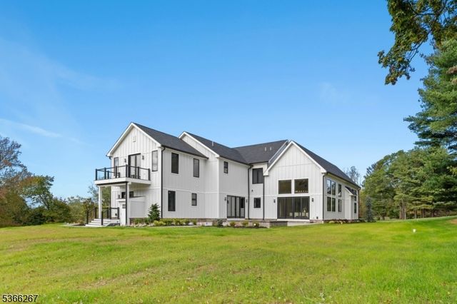 465 Cherry Ln, Mendham Boro, NJ 07945