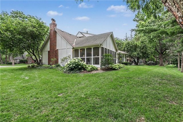 3211 W 83rd Terrace, Leawood, KS 66206