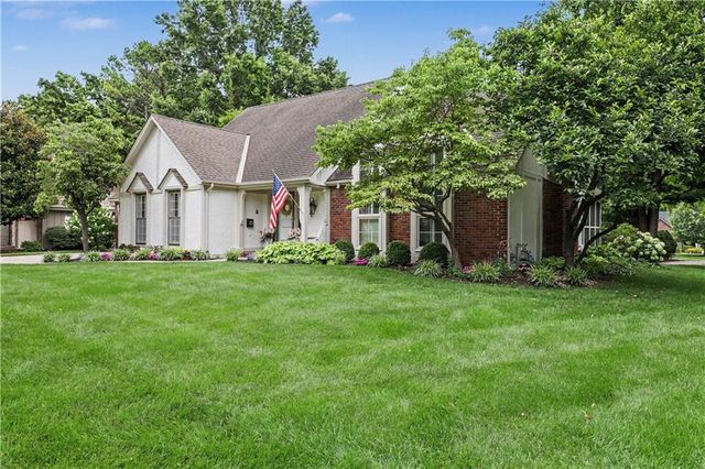 3211 W 83rd Terrace, Leawood, KS 66206