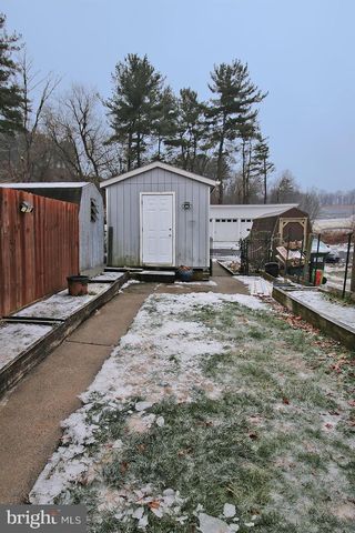 230 REXMONT RD, Lebanon, PA 17042