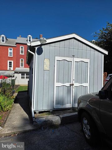230 REXMONT RD, Lebanon, PA 17042