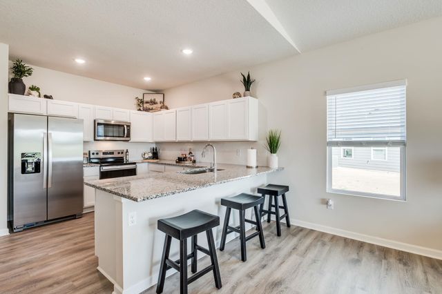 9402 E Creed St, Wichita, KS 67210