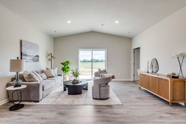 9402 E Creed St, Wichita, KS 67210