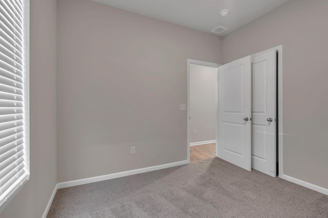 9402 E Creed St, Wichita, KS 67210