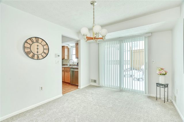 30 Scottcross Lane, Chili, NY 14623