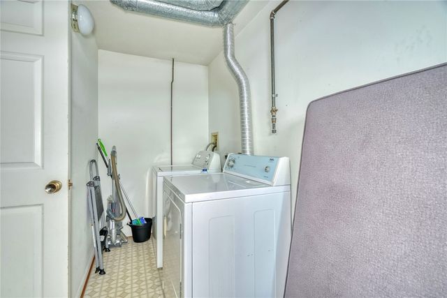 30 Scottcross Lane, Chili, NY 14623