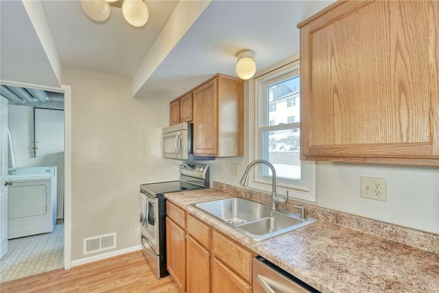 30 Scottcross Lane, Chili, NY 14623