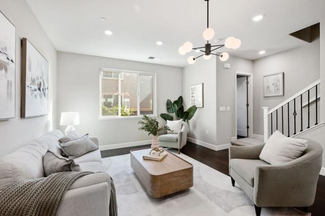 5977 Larkstone Loop, San Jose, CA 95123