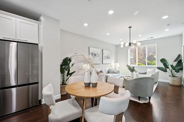 5977 Larkstone Loop, San Jose, CA 95123