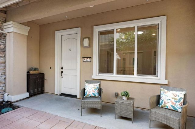 5977 Larkstone Loop, San Jose, CA 95123