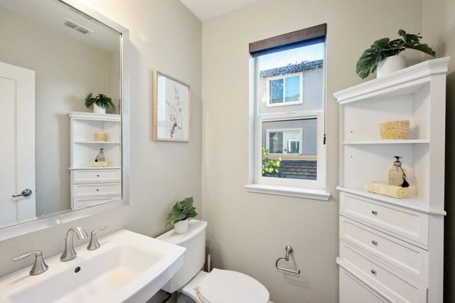 5977 Larkstone Loop, San Jose, CA 95123