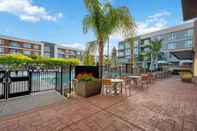 5977 Larkstone Loop, San Jose, CA 95123