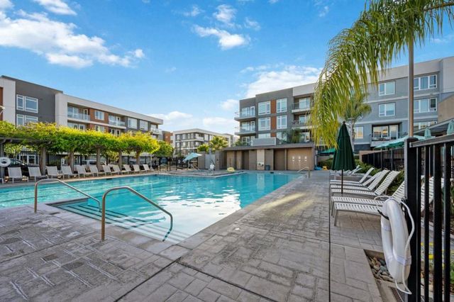 5977 Larkstone Loop, San Jose, CA 95123