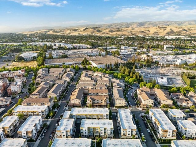 5977 Larkstone Loop, San Jose, CA 95123