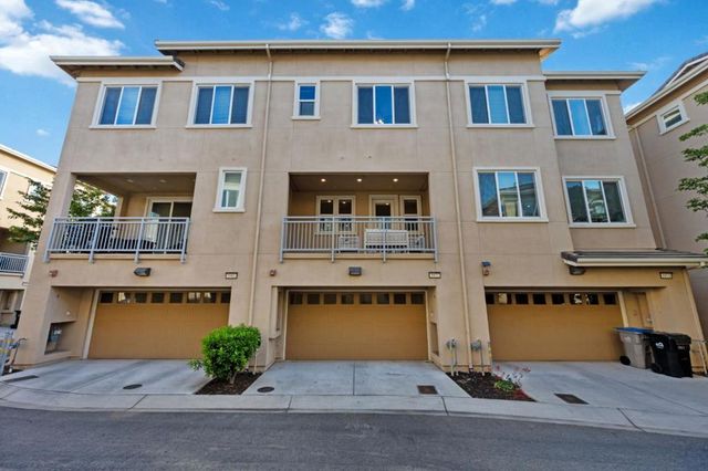 5977 Larkstone Loop, San Jose, CA 95123