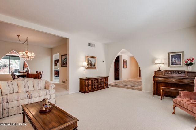 710 W Burton Drive, Tucson, AZ 85704