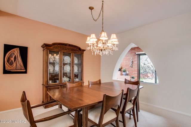 710 W Burton Drive, Tucson, AZ 85704