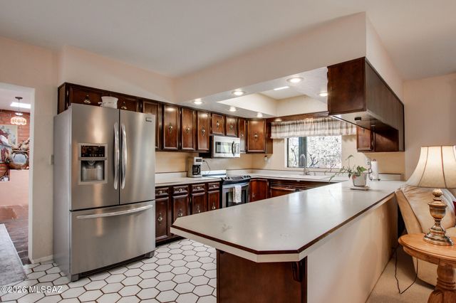 710 W Burton Drive, Tucson, AZ 85704