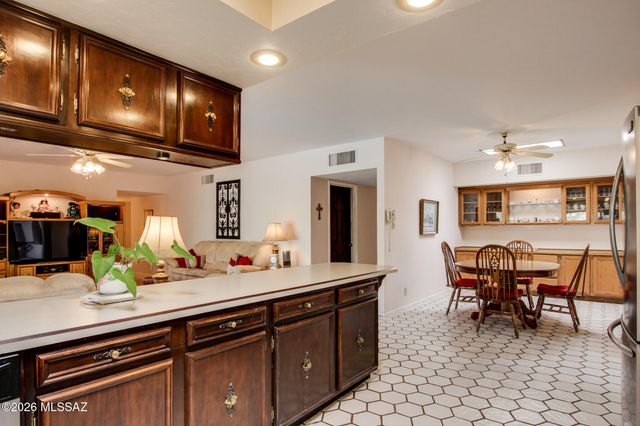 710 W Burton Drive, Tucson, AZ 85704