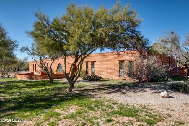 710 W Burton Drive, Tucson, AZ 85704