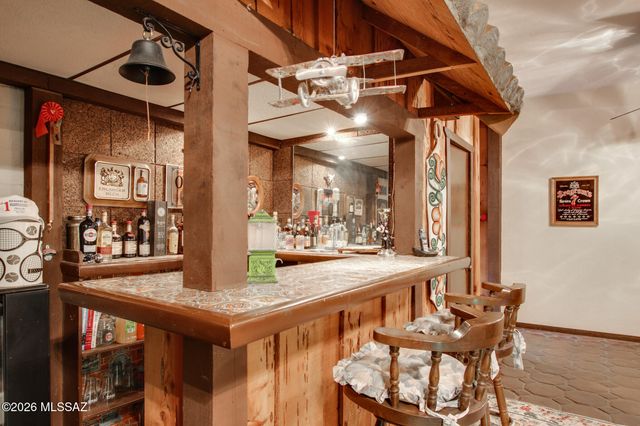 710 W Burton Drive, Tucson, AZ 85704