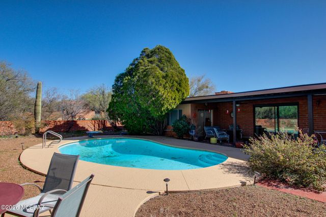 710 W Burton Drive, Tucson, AZ 85704