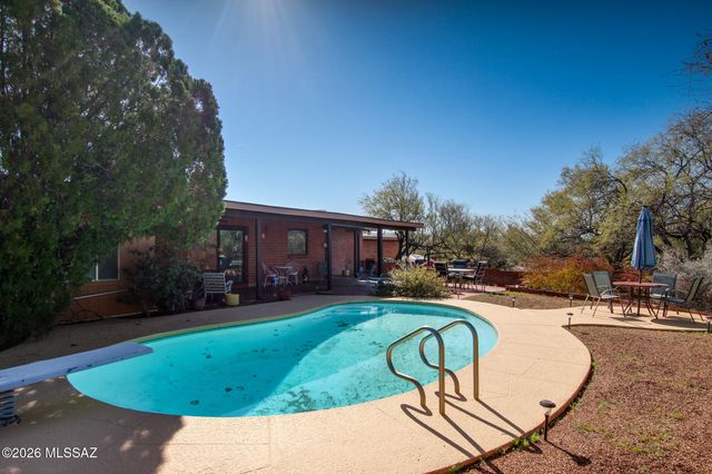 710 W Burton Drive, Tucson, AZ 85704