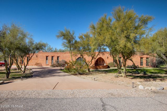 710 W Burton Drive, Tucson, AZ 85704