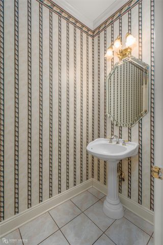 304 Tealwood Drive, Bossier City, LA 71111