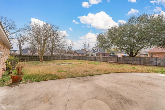 304 Tealwood Drive, Bossier City, LA 71111