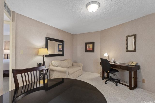 1088 Bishop Street 2204, Honolulu, HI 96813