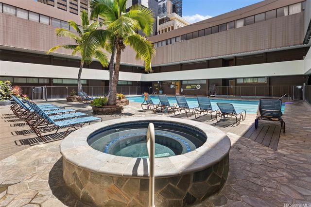 1088 Bishop Street 2204, Honolulu, HI 96813