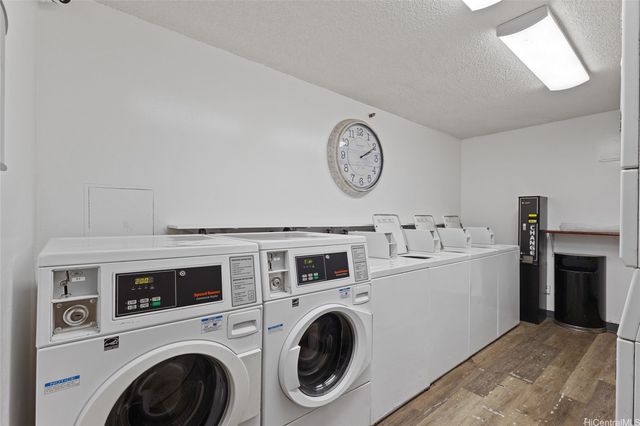 1088 Bishop Street 2204, Honolulu, HI 96813