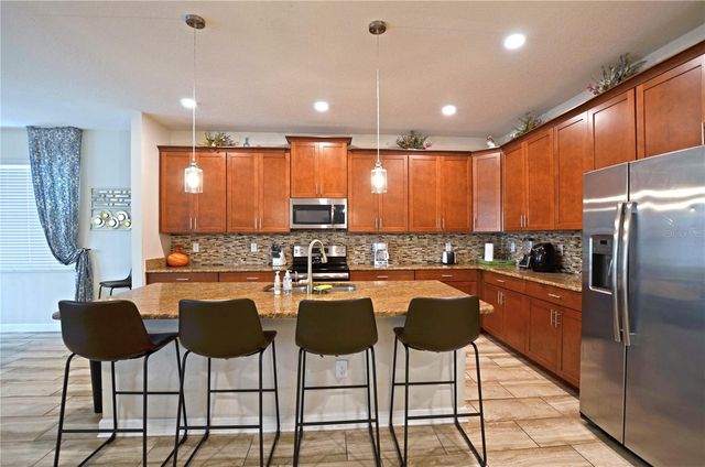 4779 KINGS CASTLE CIRCLE, Kissimmee, FL 34746