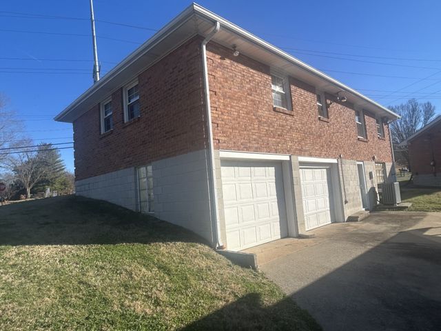 461 Annex Ave, Nashville, TN 37209